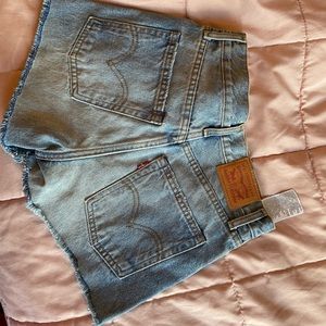 Levis high waisted shorts wedgie fit